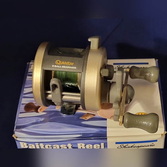 Lightly used Shakespeare Baitcast Reel SKP 4000. - Picture 5 of 9